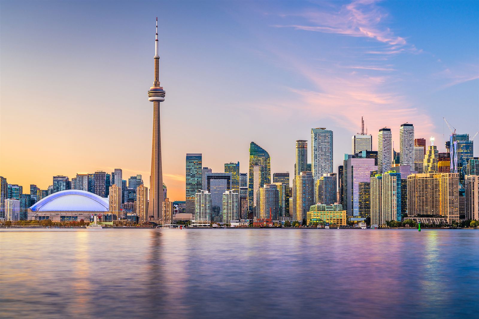 The Toronto skyline at dusk representing the local physiotherapy market